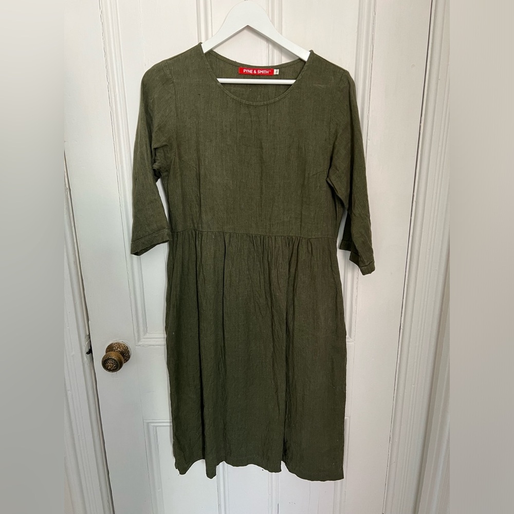 Pyne & Smith No. 19 Dress in British Racing Green